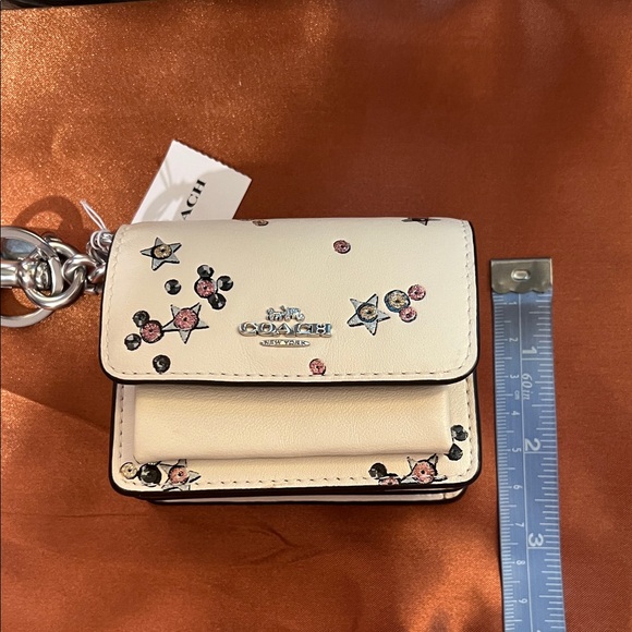 Coach Cream Wallet Bag Charm - Picture 8 of 8